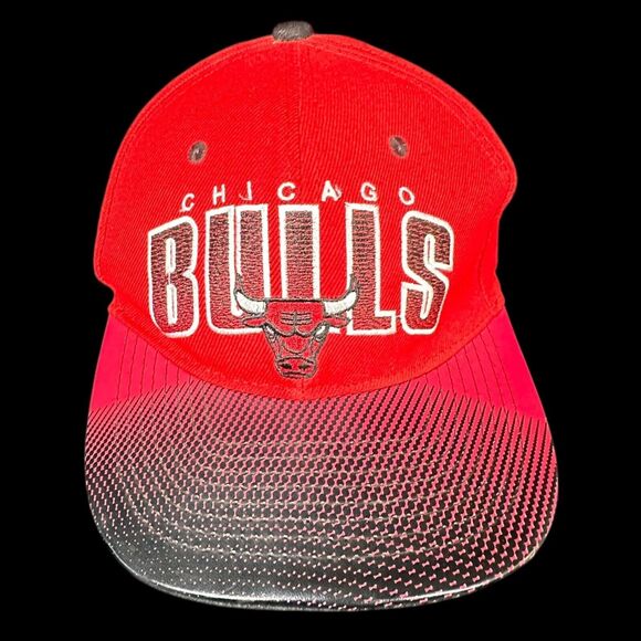 Chicago Bulls - Mitchell & Ness Hardwood Classic - NBA Snapback Hat Cap - Red - Picture 1 of 13